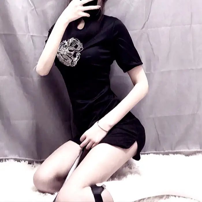四个阿妈一个佬